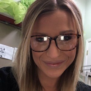 Meet your Posher, Paige